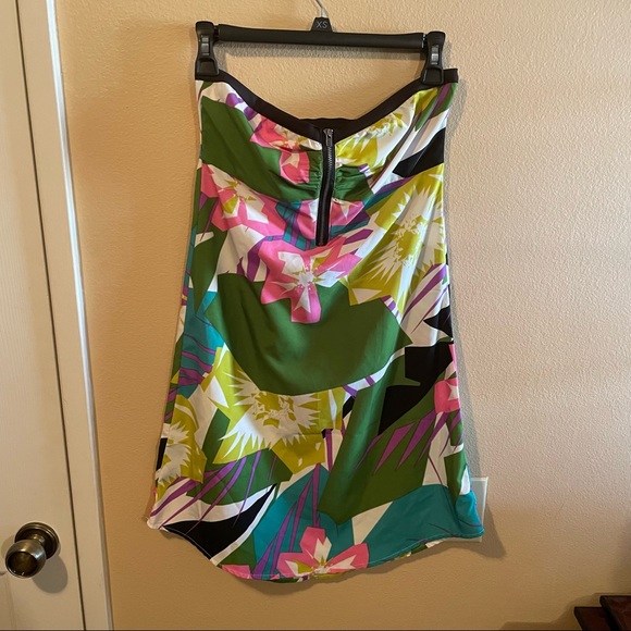 Roxy Strapless Dress - Picture 14 of 15